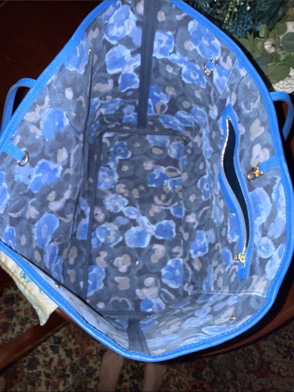 Louis Vuitton GM Neverfull limited Edition Tote with Blue Trim and Lettering - Picture 11 of 12